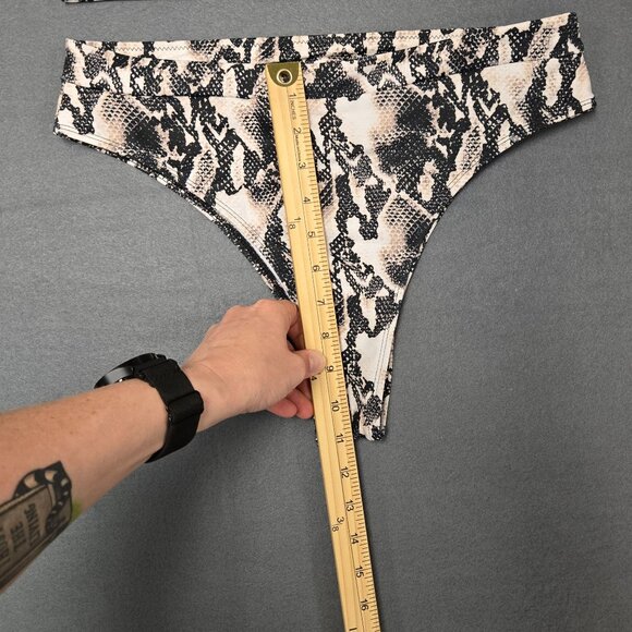 Snake Print High-Waisted Bikini Set With Cutout Detail XL - Picture 6 of 8